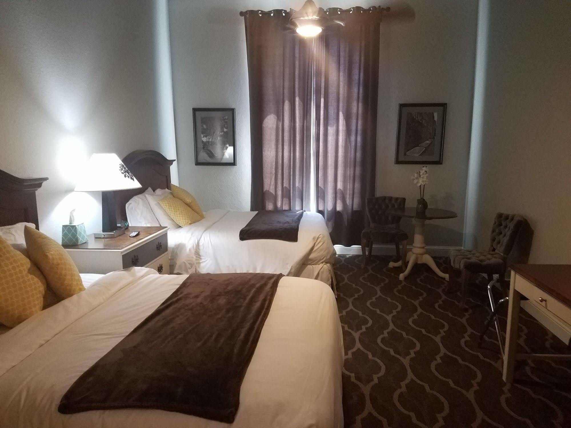 The Dilworth Inn Gonzales Εξωτερικό φωτογραφία