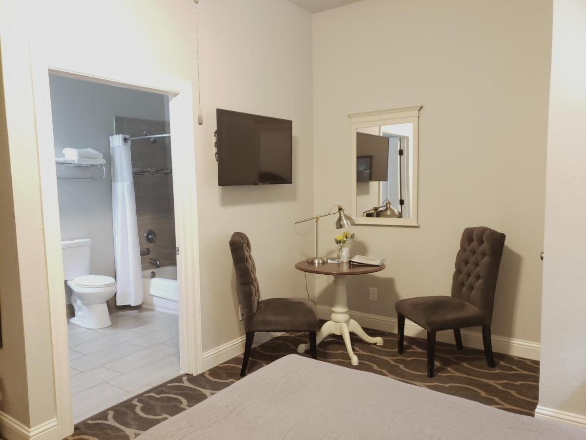 The Dilworth Inn Gonzales Εξωτερικό φωτογραφία